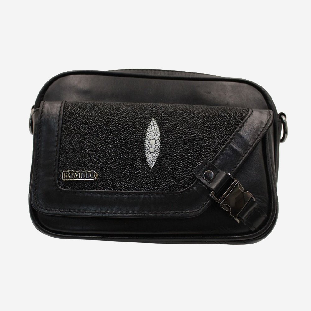 Crossbody-Lazio-Mantaraya-1--NEGRO Crossbody Lazio - Image 1